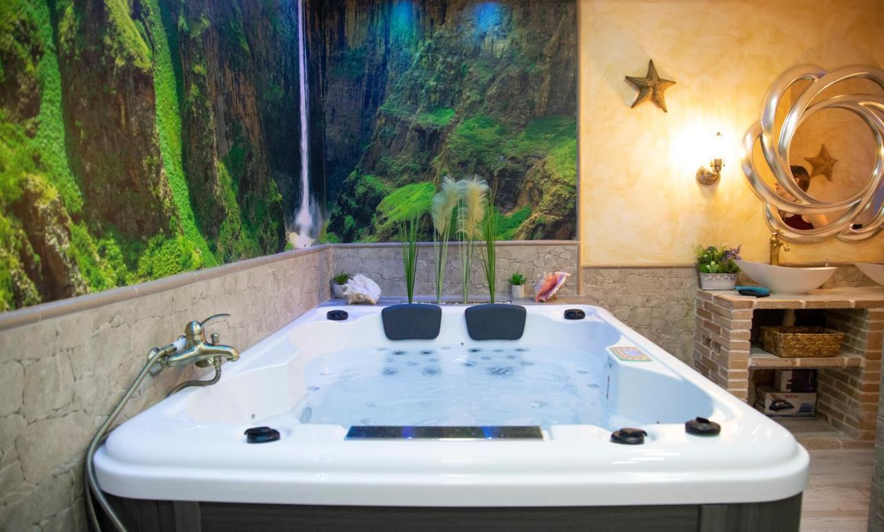Apartamento Estrella Sauna Spa Jacuzzi Alhama de Aragón Eksteriør billede